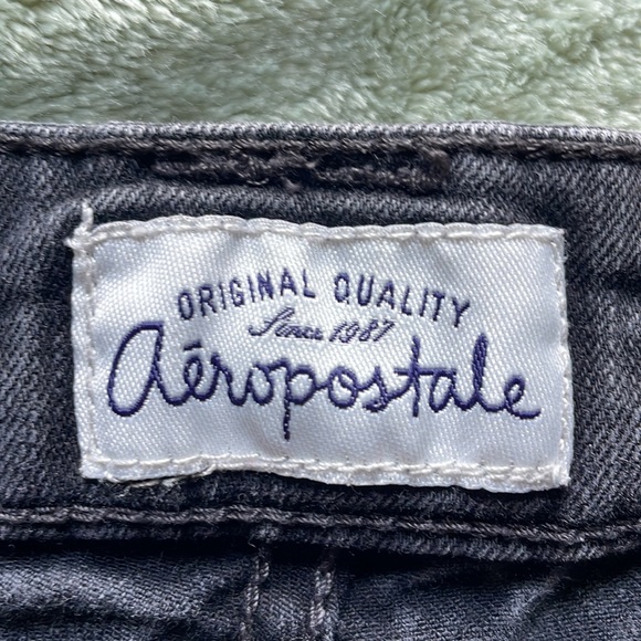 Women’s size 0 black/gray Aeropostale denim shorts - Picture 3 of 3